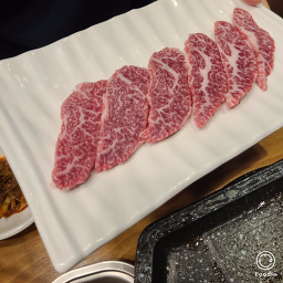 Gohyangchamumaeul (고향참우마을) 2