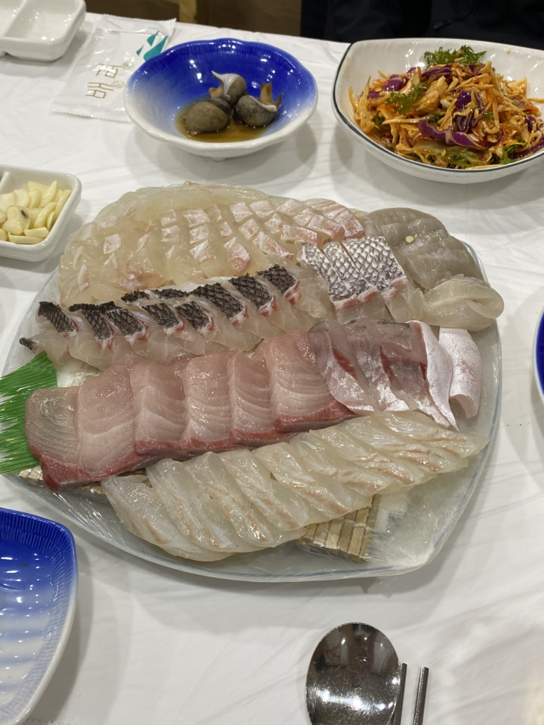 Donghaehoetjip (동해횟집) 2