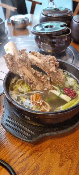 Minjokseolleongtang 4