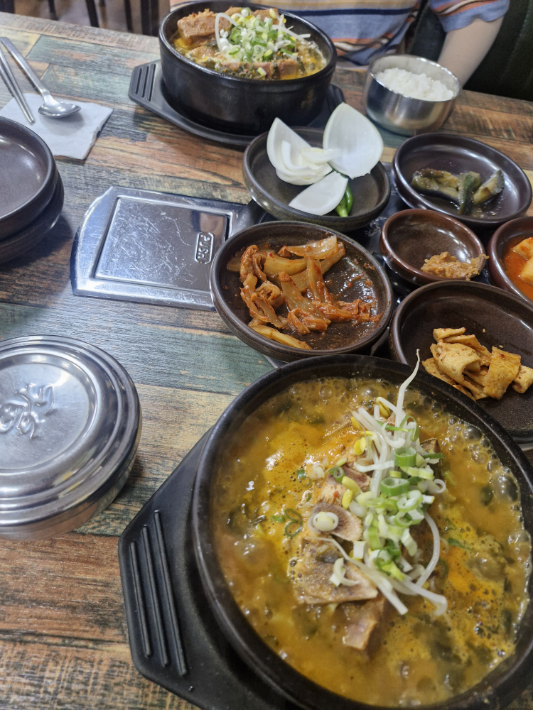 등뼈감자탕 2