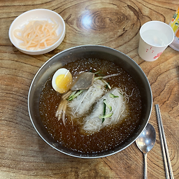 Neungsumyeonok (능수면옥) 2