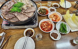 Somangmanduhanusomeorijeonmun (소망만두한우소머리전문) 2