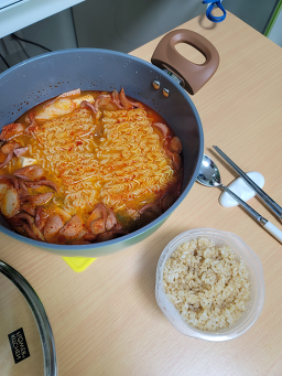 땅스부대찌개 도림점 대표 사진
