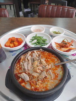 짭짤이순대국 5