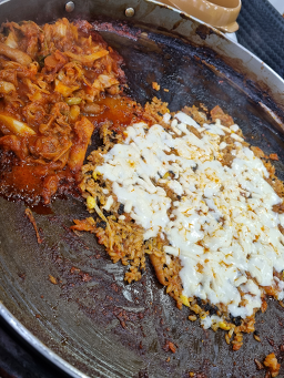 Chuncheondakgalbi (춘천닭갈비) 1