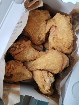 치킨매니아 성대점 사진 3