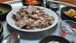Jungangsikyuksikdang (중앙식육식당) 1