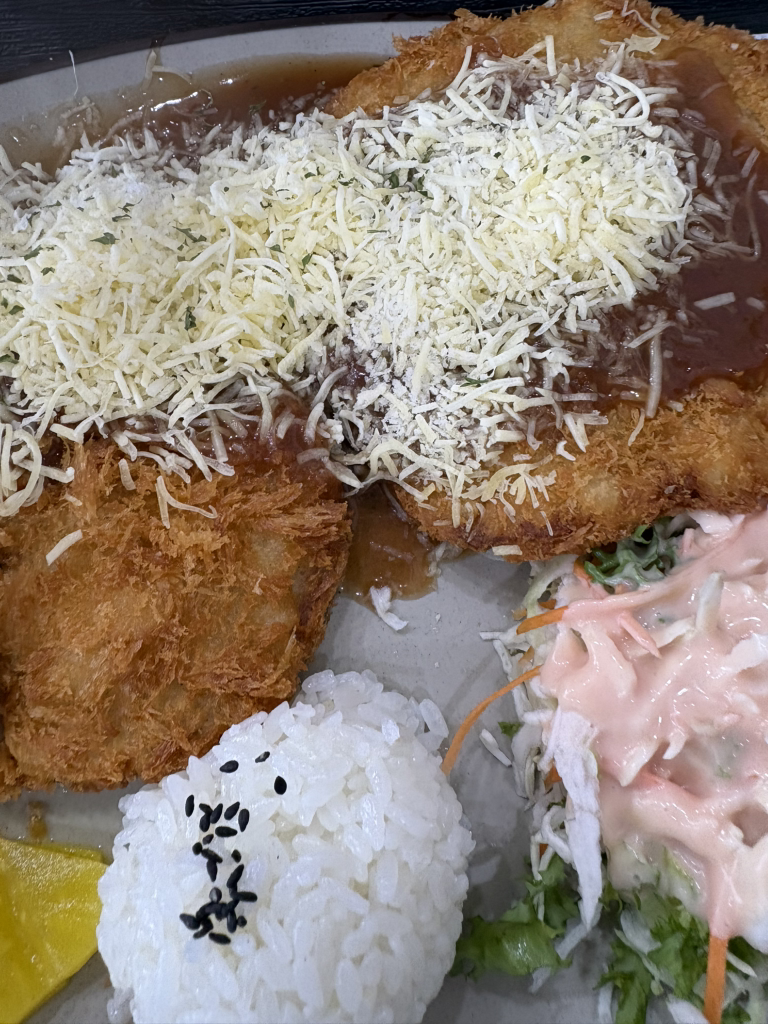 Mangyeonggangttukbanggilsonkalguksu (만경강뚝방길손칼국수) 2