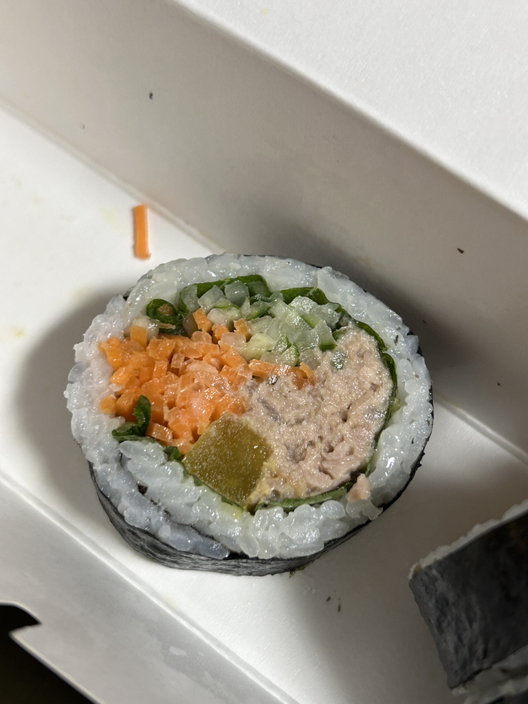 Yamsaemgimbap (얌샘김밥) 3