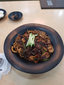 Jeonseoluijjamppong (전설의짬뽕) 3