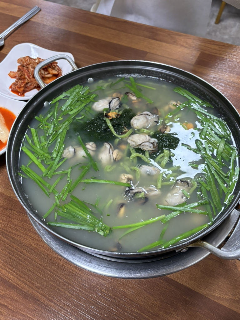 홍굴부추칼국수 3