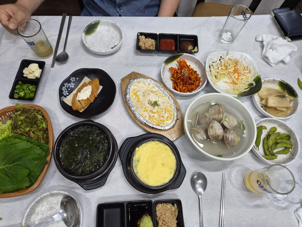 Geumsanbada hoetjip (금산바다 횟집) 1