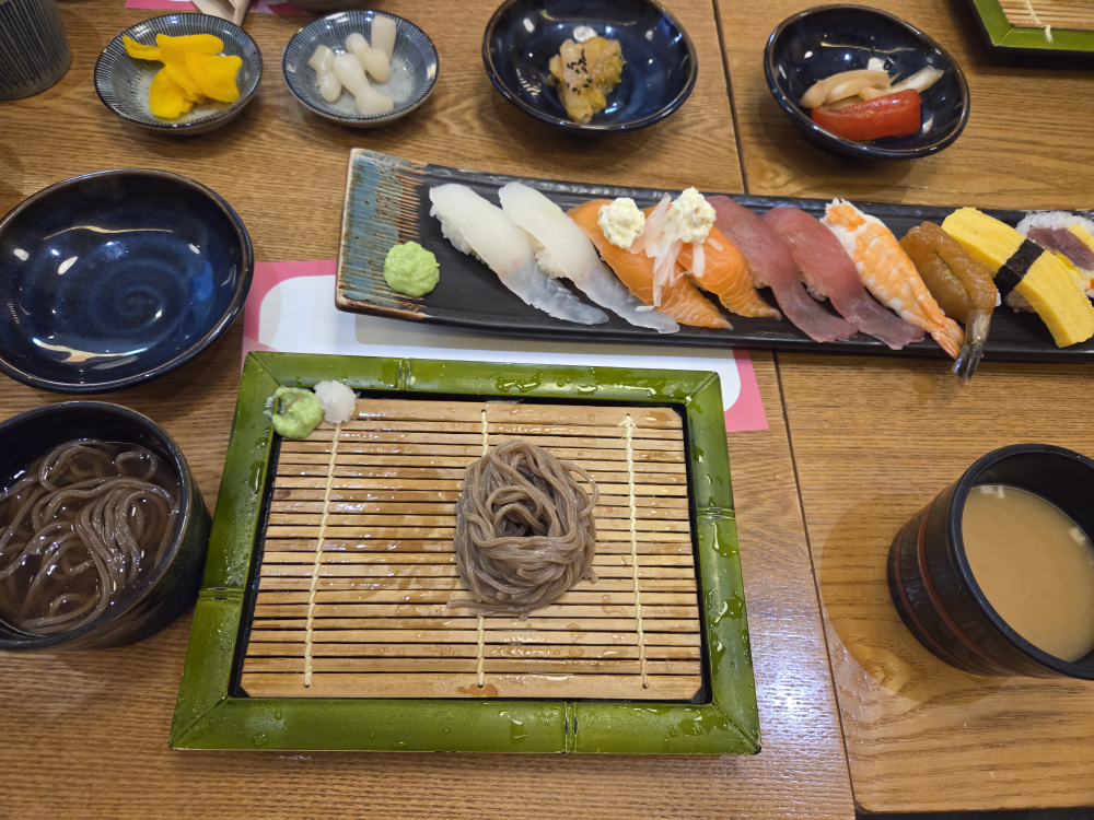 Sangmuchobap incheonguwoljeom (상무초밥 인천구월점) 1