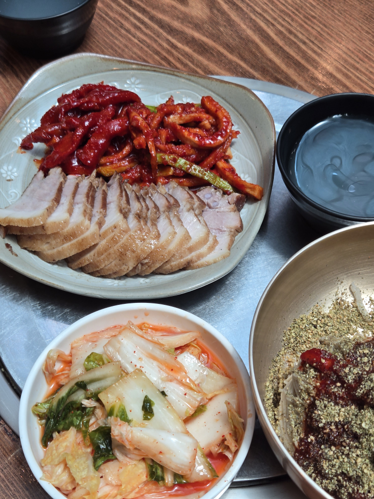 Seonbawi memiljangteo (선바위 메밀장터) 2