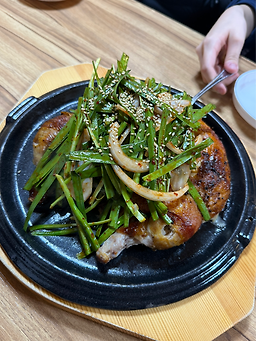 Jangteoyetnaltongdak (장터옛날통닭) 2