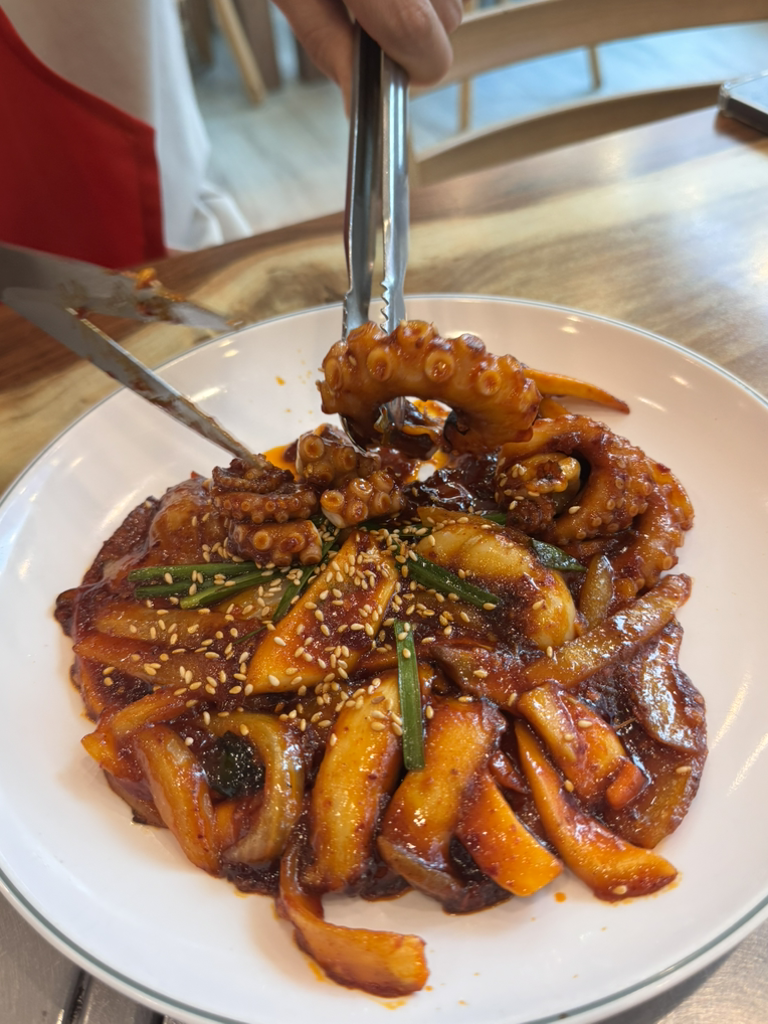 Chakhannakji (착한낙지) 1