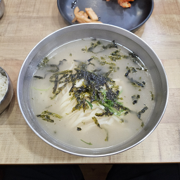 Milmikalguksujeonmun (밀미칼국수전문) 3