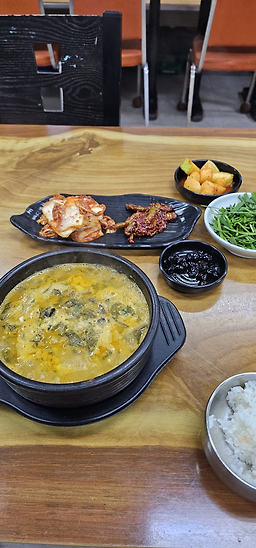 Saetjipnamwonchueotang (샛집남원추어탕) 2