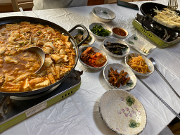 Keunteosondubu (큰터손두부) 2