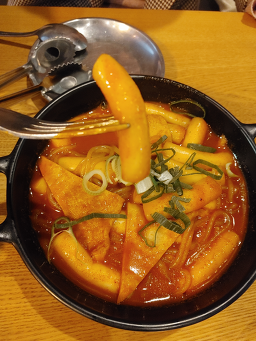 누구나홀딱반한닭 종로구청점 사진 2