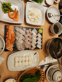 Dutumboramjeom (두툼보람점) 1