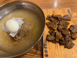 육쌈냉면 2