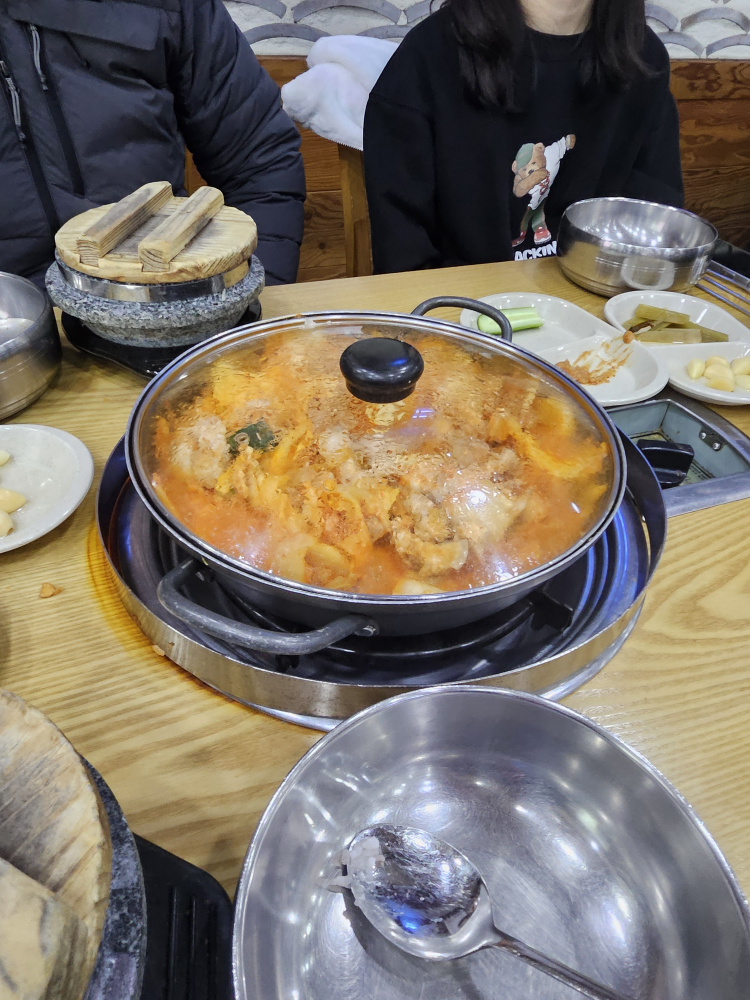 돼지집 3