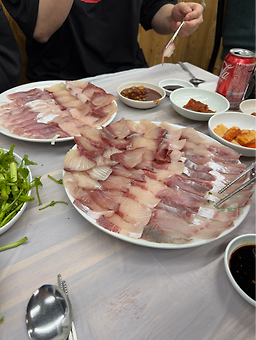 용광횟집 3