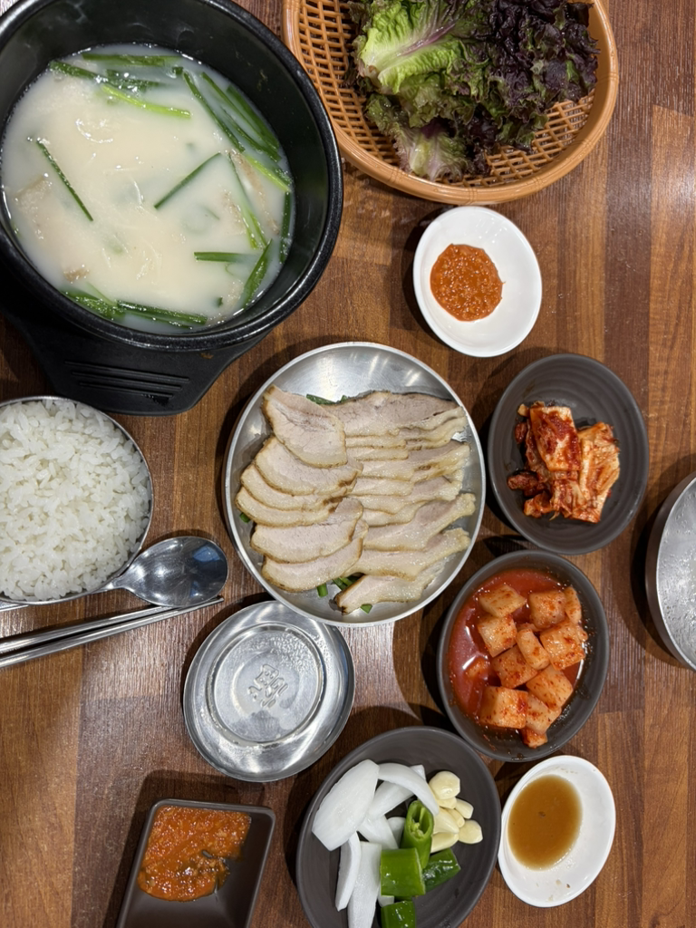 월간돼지국밥 사진