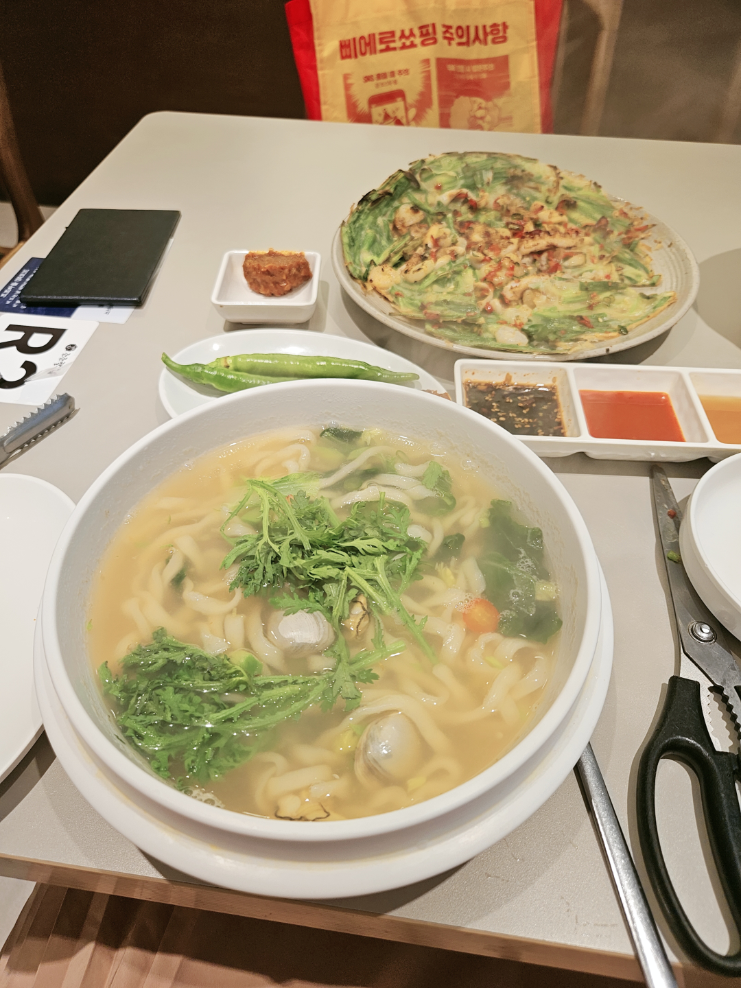 조조칼국수 성수점 사진 8