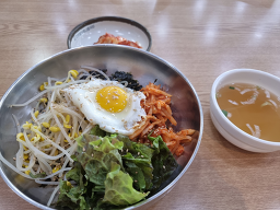 24sijeonjumyeonggakongnamulguk (24시전주명가콩나물국) 3