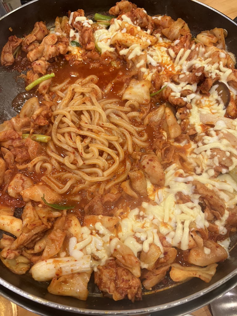 Chuncheongoldakgalbi (춘천골닭갈비) 1