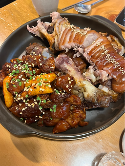 Jokbalyasijang (족발야시장) 1