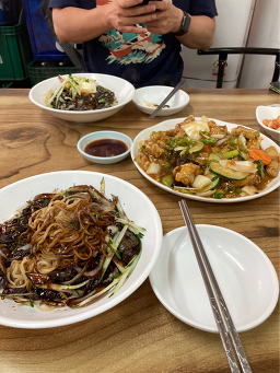 Yeonjijjamppongnaengmyeon (연지짬뽕냉면) 2