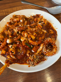 Seonjingungnakjimadang (선진국낙지마당) 2