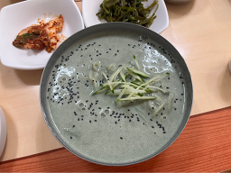 Osaekbajirakkalguksu (오색바지락칼국수) 1
