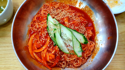 Bukchonsonmandu, kapemiyu (북촌손만두, 카페미유) 1