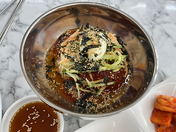 Ansimjayeonguksu (안심자연국수) 2
