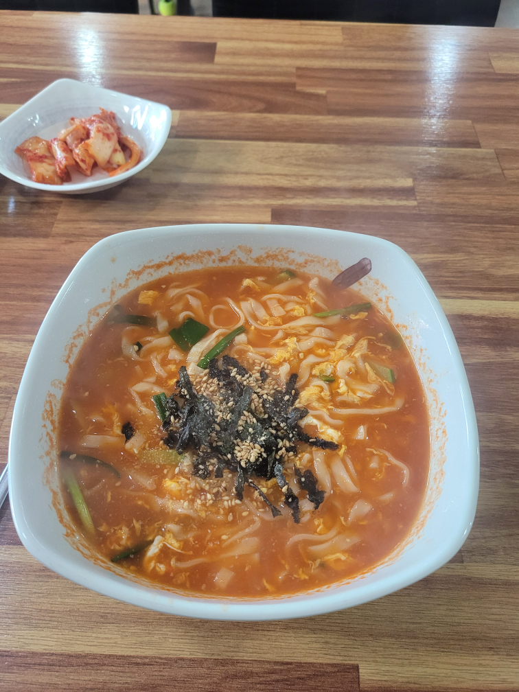 Donghaejangkalguksu (동해장칼국수) 3