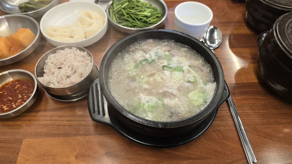 Baekamsundae (백암순대) 2
