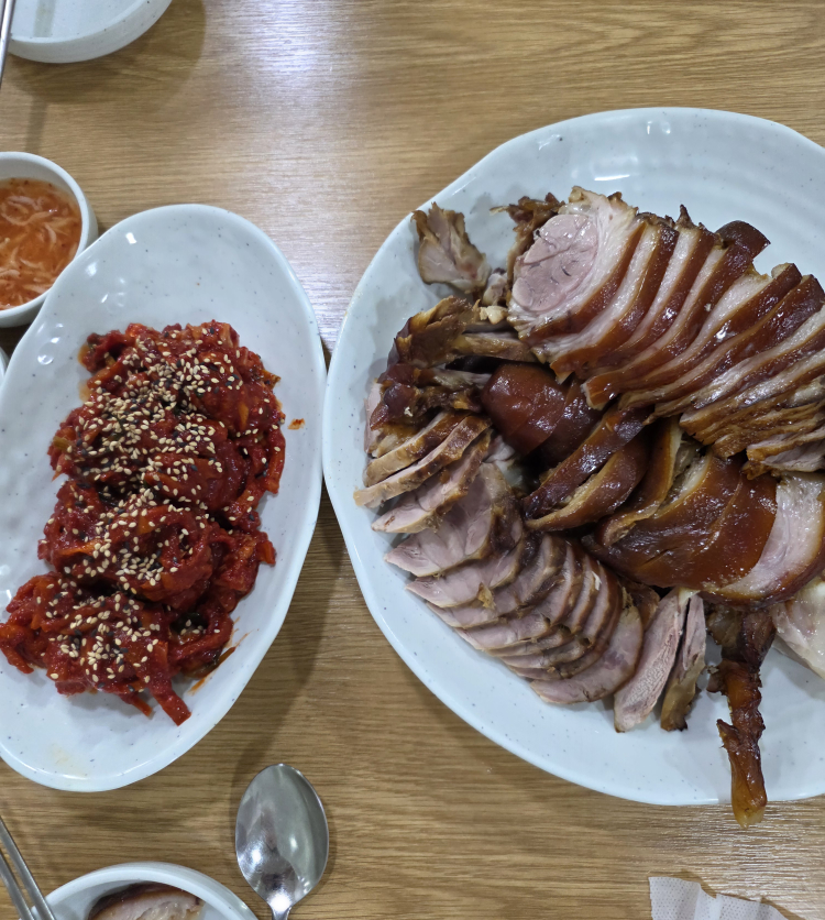 명동뚱뚱이족발 사진 2