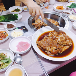 Wangbeolsutbulgui (왕벌숯불구이) 2