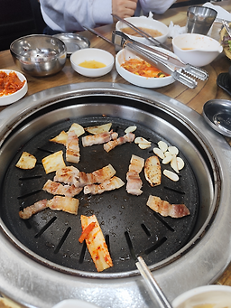 Hansolhanubang (한솔한우방) 1