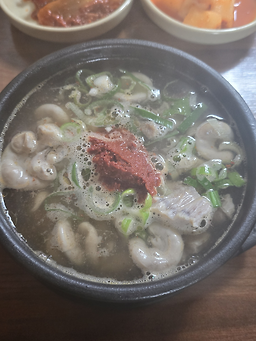 Hwangtobanggukbap (황토방국밥) 2
