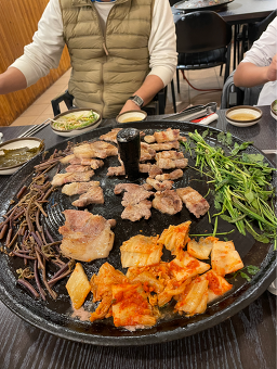 제주흑돼지와전복 본점 사진 2