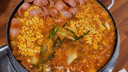 Pildongbudaejjigae (필동부대찌개) 2