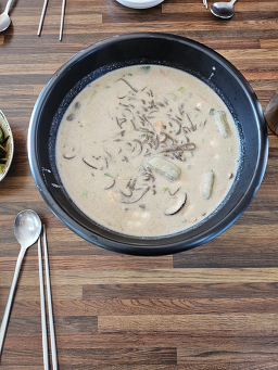 Bongpyeonggohyangmemilchon (봉평고향메밀촌) 1