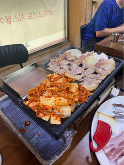 고향돌김치삼겹살 4