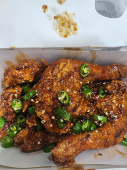 Gamachitongdak (가마치통닭) 3