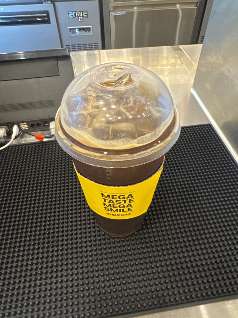메가MGC커피 금천구청역점 2